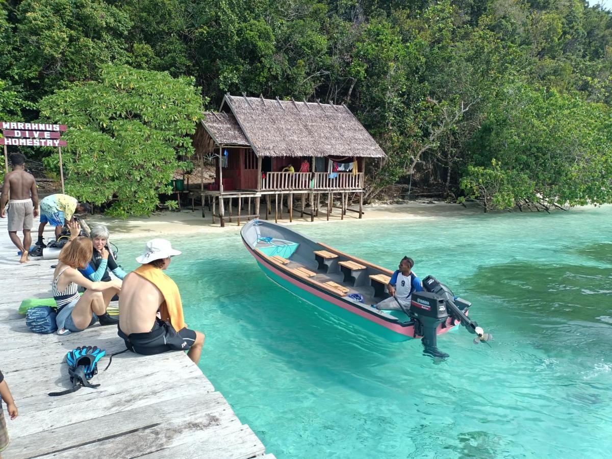 Warahnus Dive Homestay Kri المظهر الخارجي الصورة