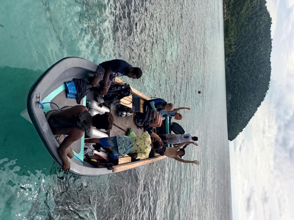 Warahnus Dive Homestay Kri المظهر الخارجي الصورة